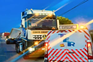 camión y piloto TER transportes especiales Eugenio Ricardo